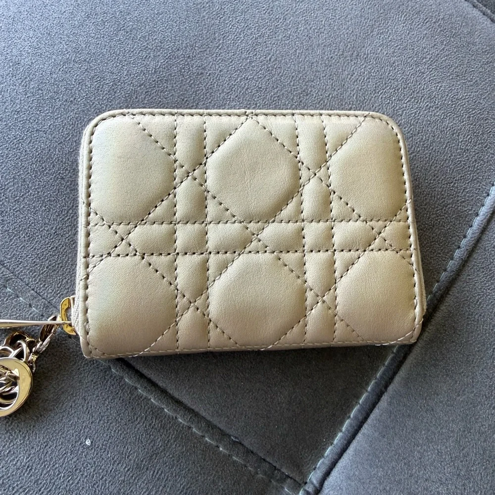 NWT, Small Lady Dior Voyageur Coin Purse in iridescent gold - Picture 1 of 8